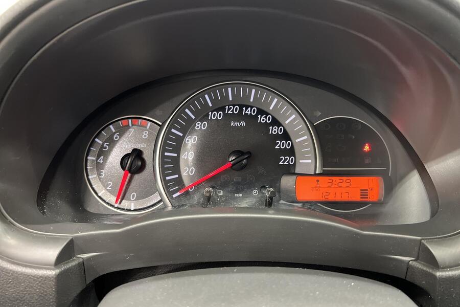 Nissan Micra vaihtoauto