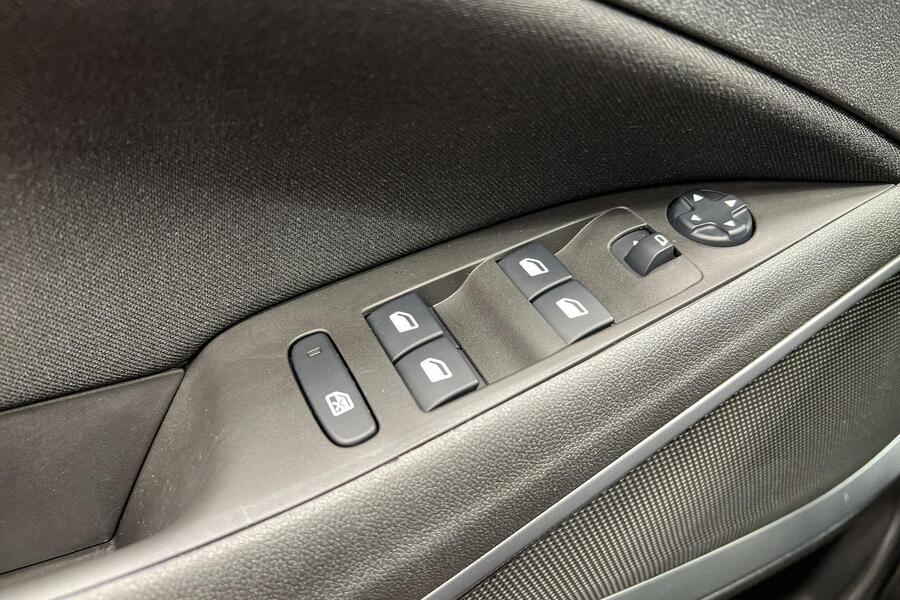 Opel Crossland X vaihtoauto