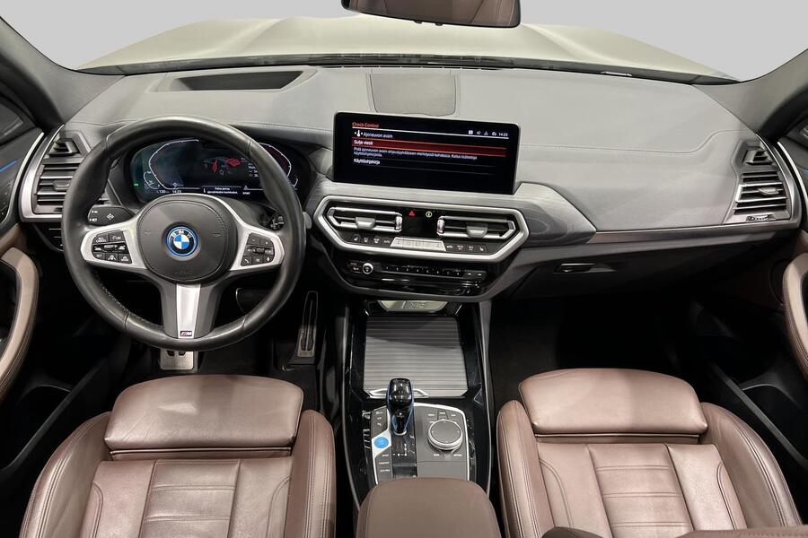 BMW iX3 vaihtoauto