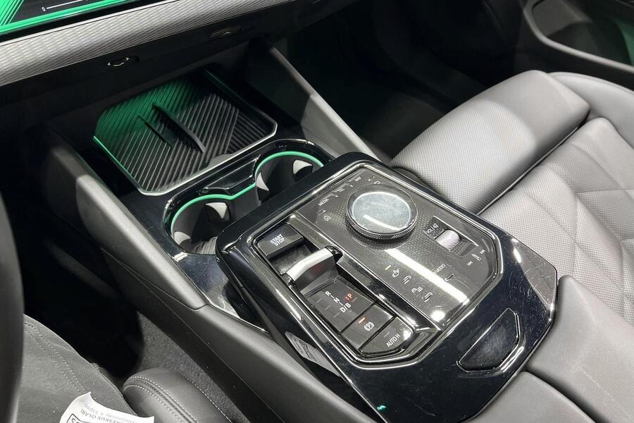 BMW i5 vaihtoauto