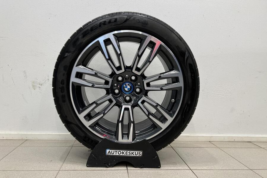 BMW i5 vaihtoauto