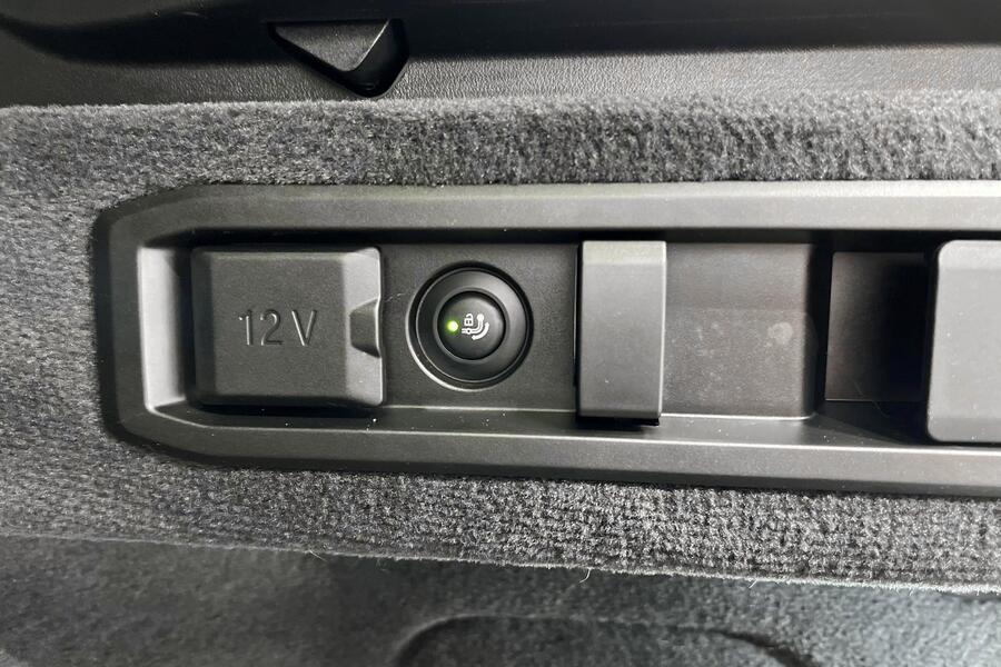 BMW i5 vaihtoauto