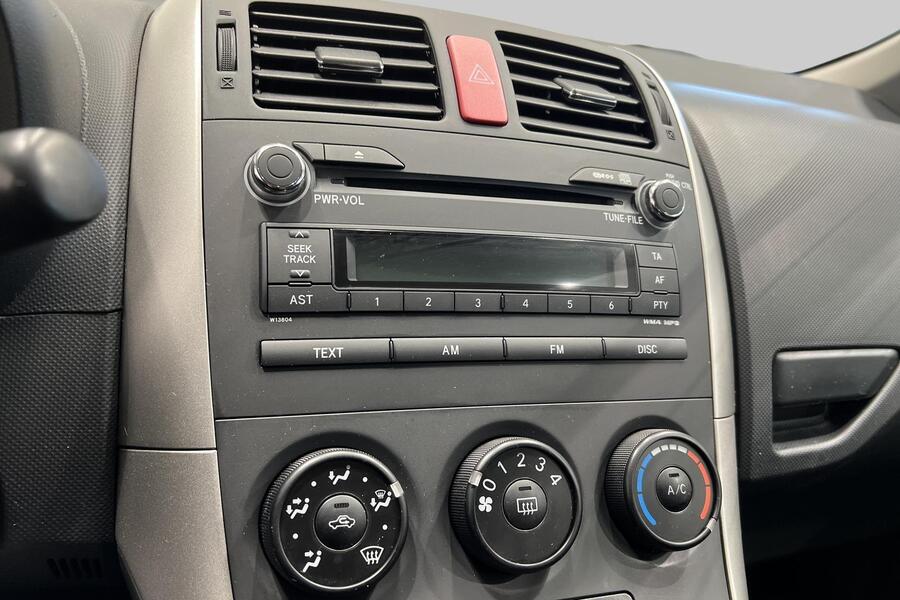 Toyota Auris vaihtoauto