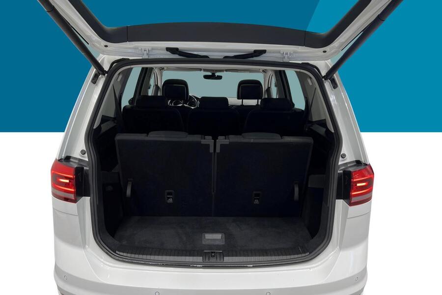 Volkswagen Touran vaihtoauto