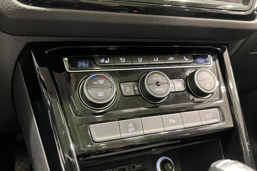 Volkswagen Touran vaihtoauto