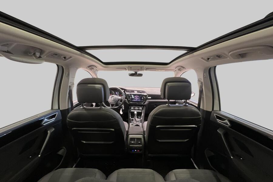 Volkswagen Touran vaihtoauto