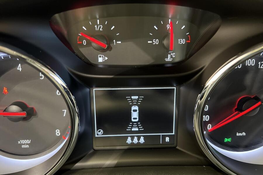 Opel Astra vaihtoauto