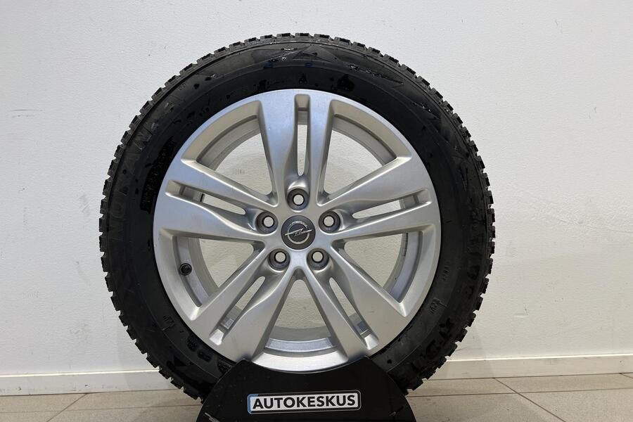 Opel Astra vaihtoauto