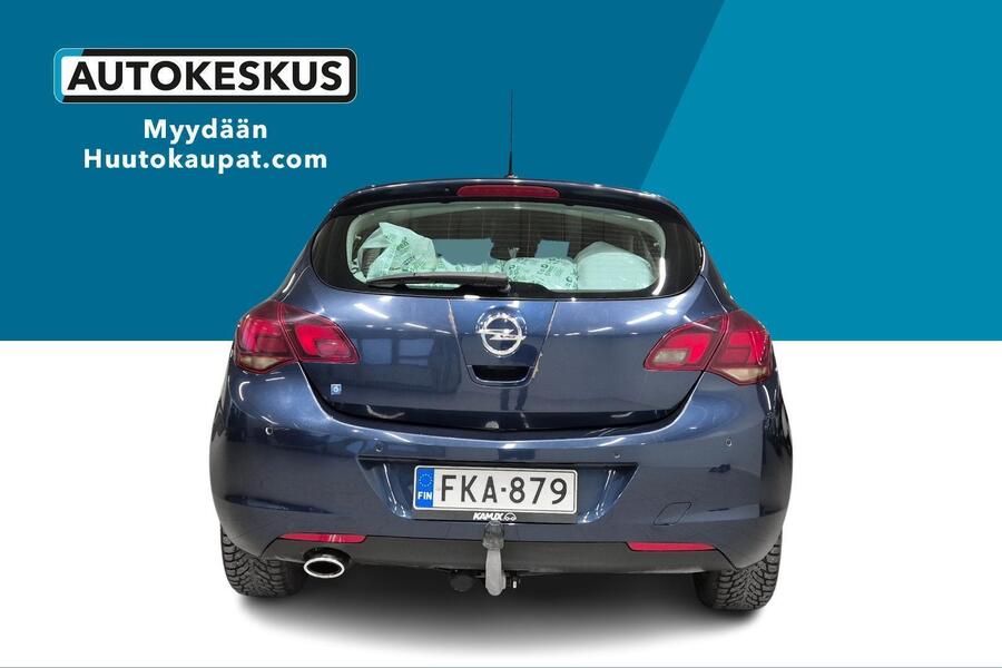 Opel Astra vaihtoauto