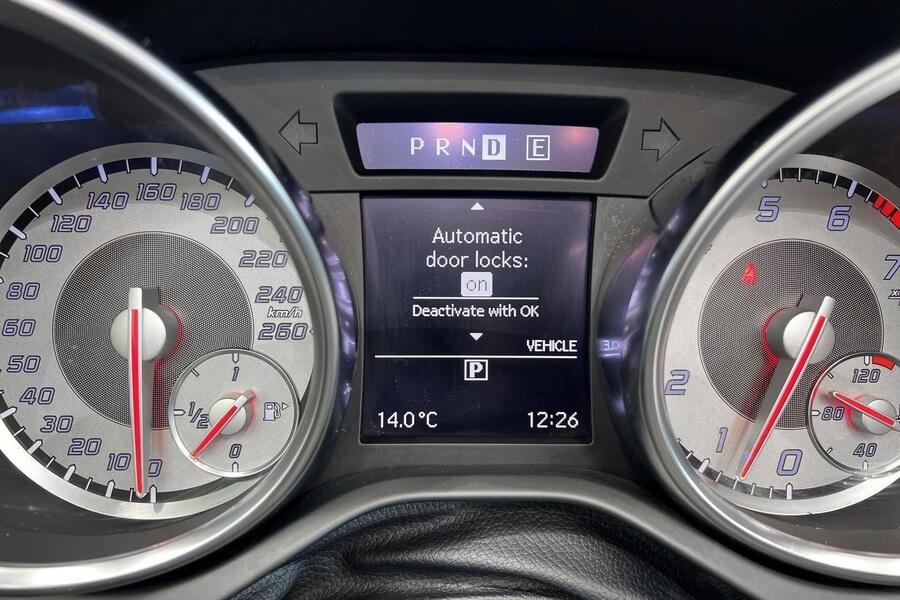 Mercedes-Benz SLK vaihtoauto