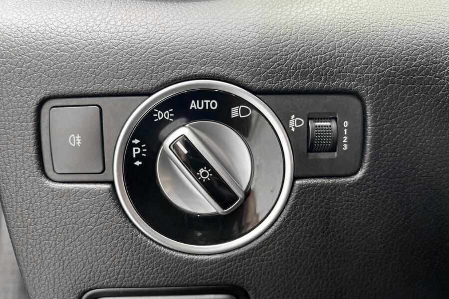 Mercedes-Benz SLK vaihtoauto