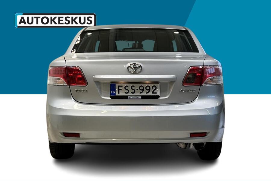 Toyota Avensis vaihtoauto