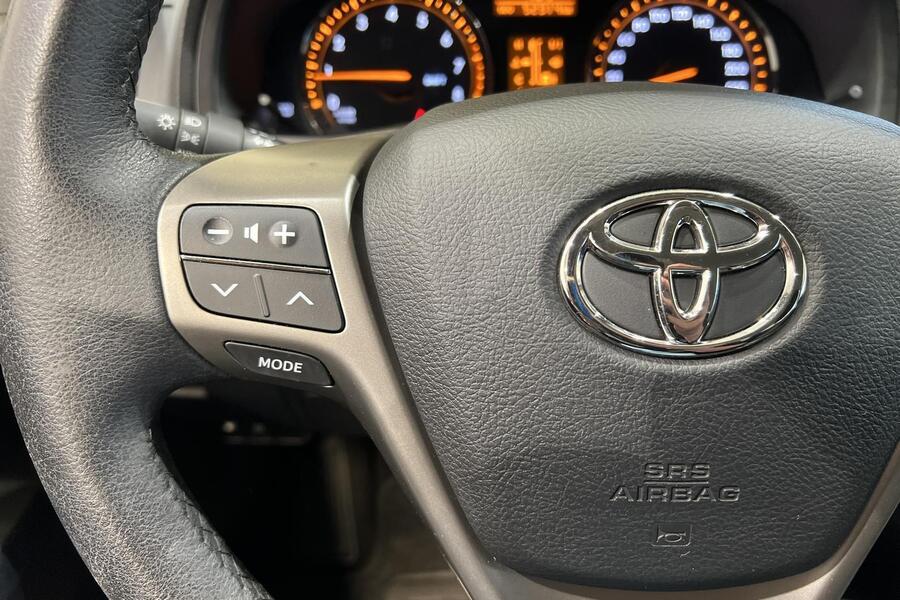 Toyota Avensis vaihtoauto