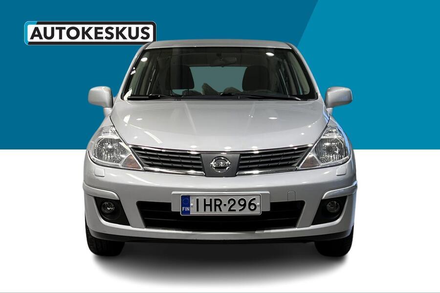 Nissan Tiida vaihtoauto