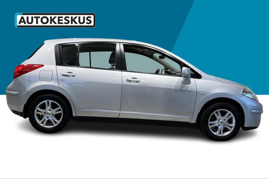 Nissan Tiida vaihtoauto