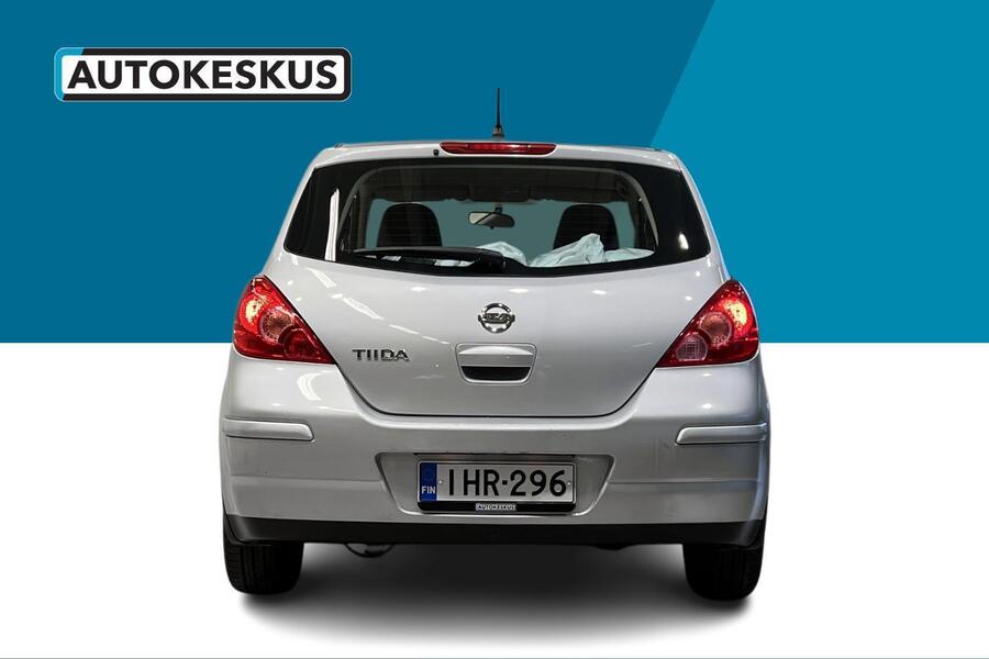 Nissan Tiida vaihtoauto