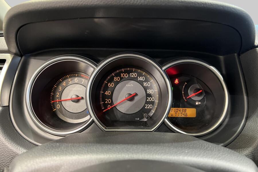 Nissan Tiida vaihtoauto