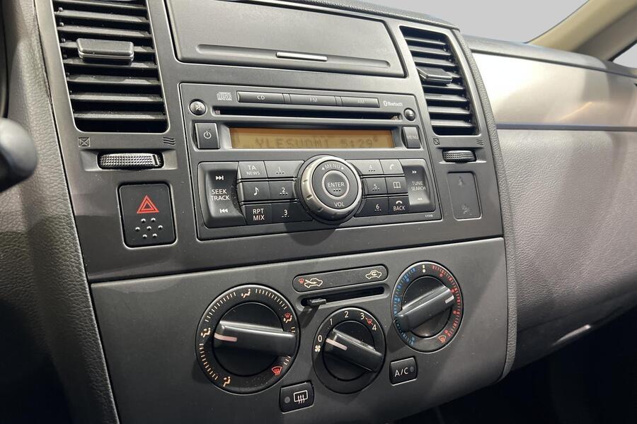 Nissan Tiida vaihtoauto