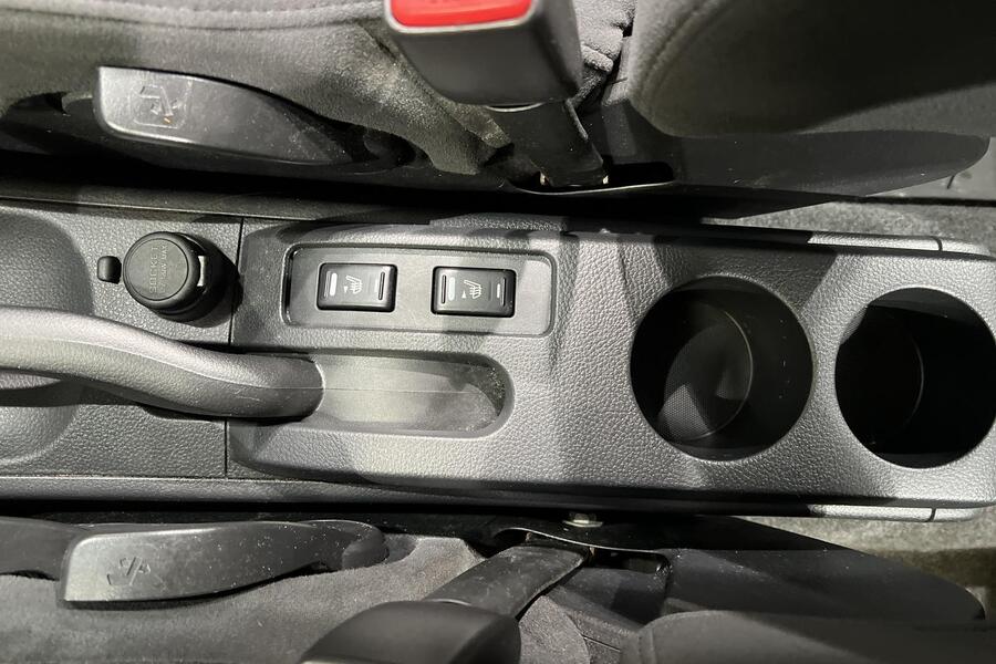 Nissan Tiida vaihtoauto