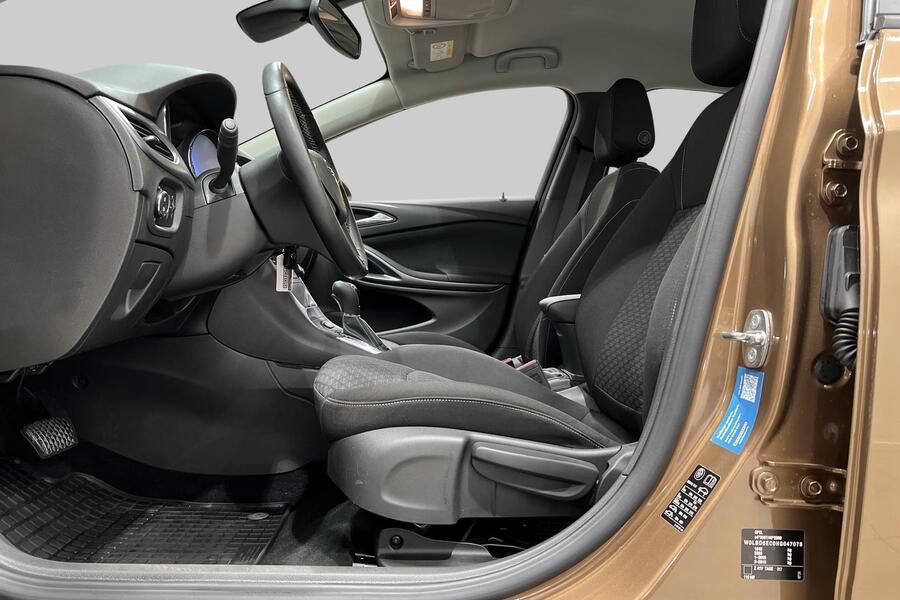 Opel Astra vaihtoauto