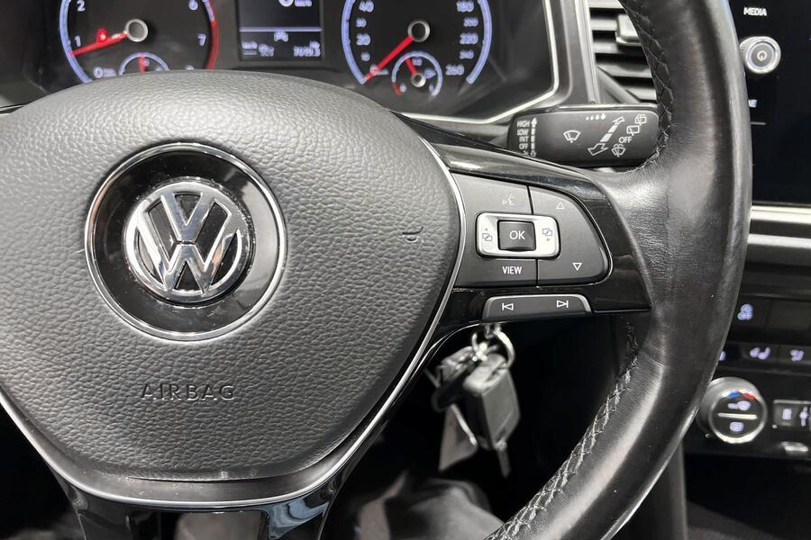 Volkswagen T-Roc vaihtoauto