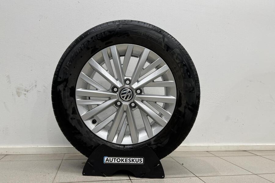 Volkswagen T-Roc vaihtoauto