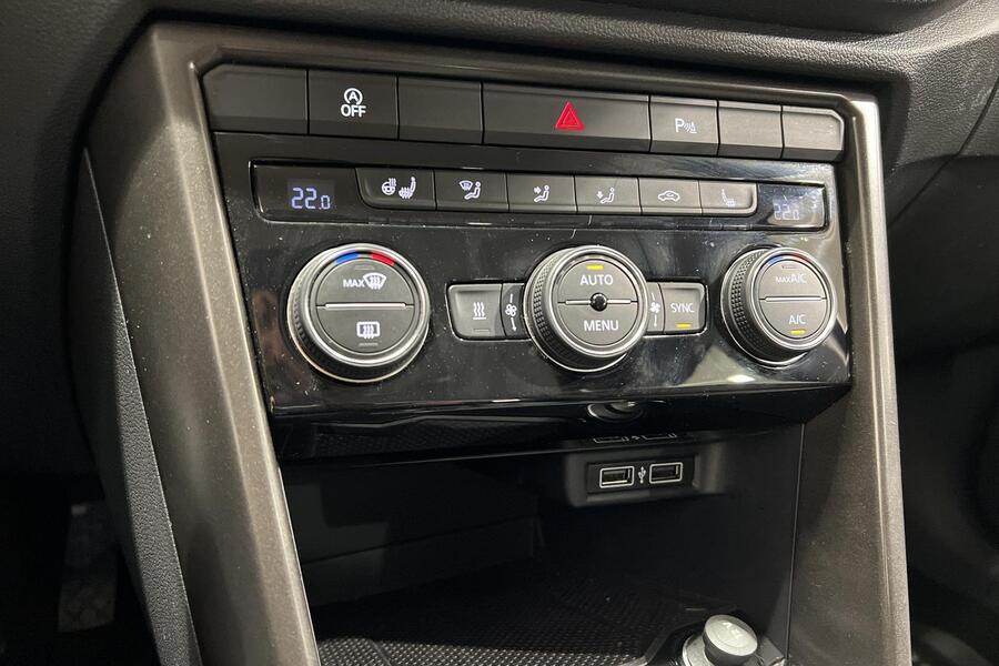 Volkswagen T-Roc vaihtoauto