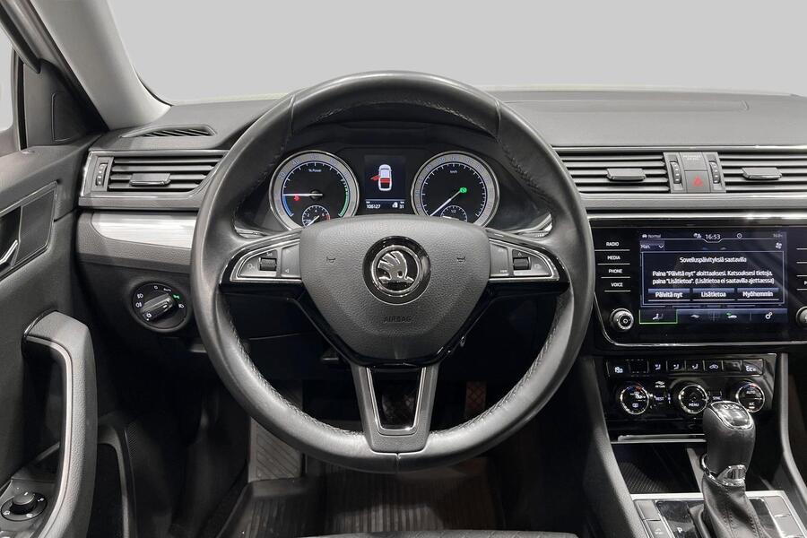 Skoda Superb vaihtoauto