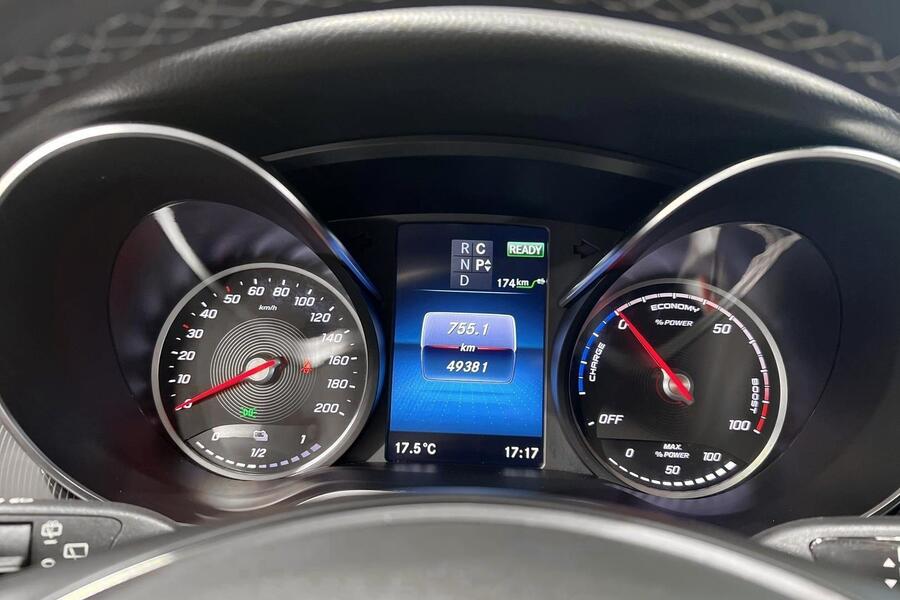 Mercedes-Benz EQV vaihtoauto