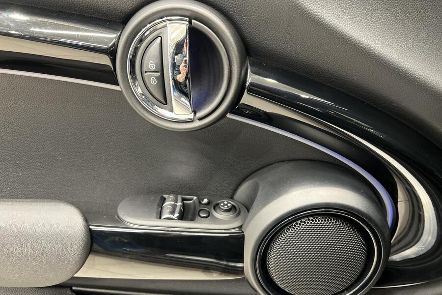 Mini Cooper vaihtoauto