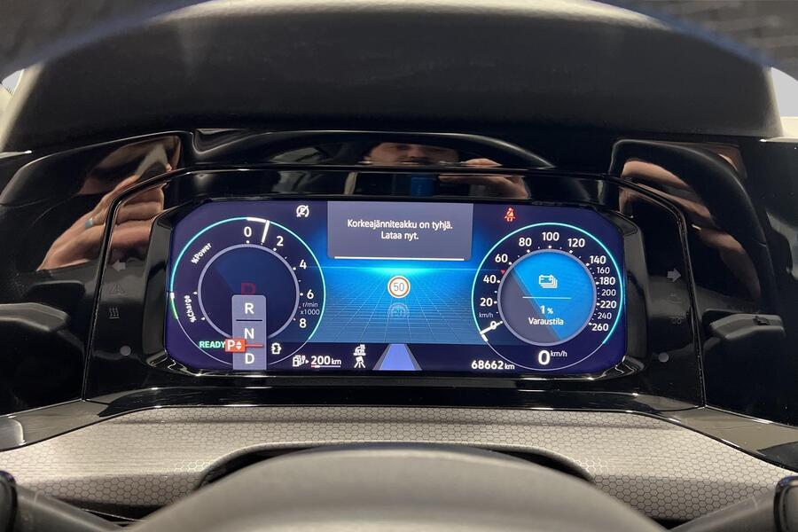 Volkswagen Golf vaihtoauto