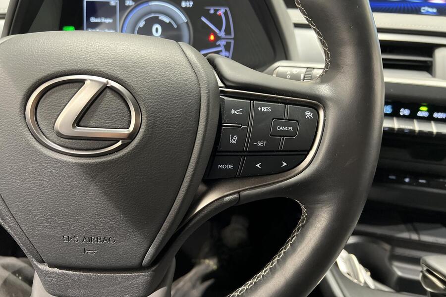Lexus UX vaihtoauto