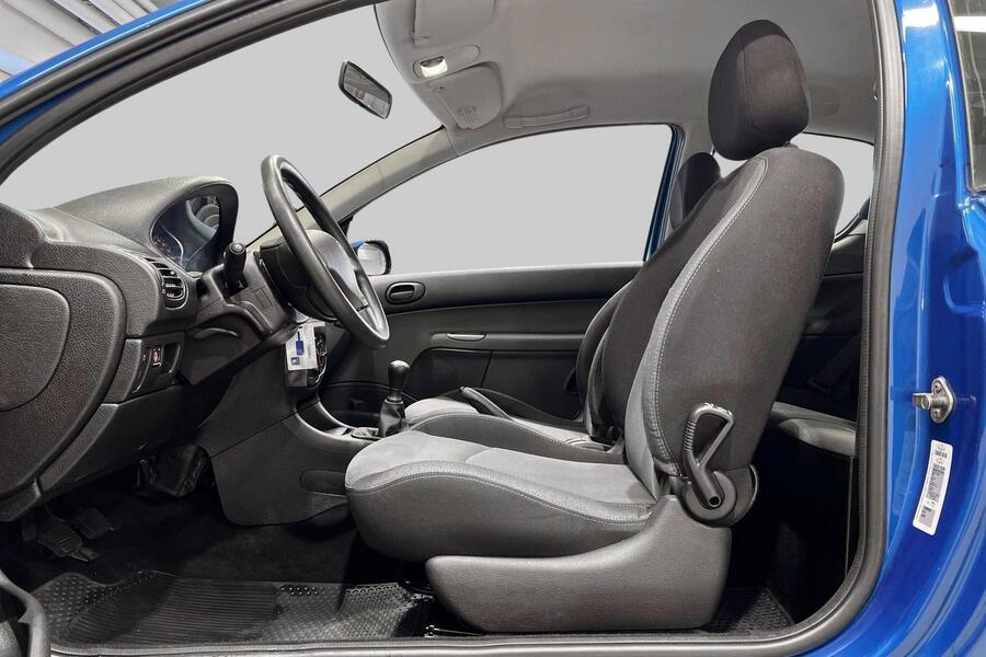 Peugeot 206 vaihtoauto