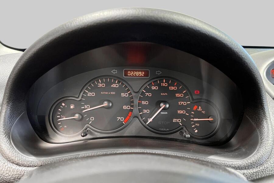 Peugeot 206 vaihtoauto