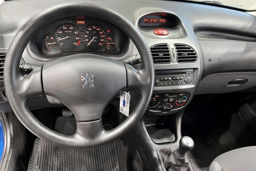 Peugeot 206 vaihtoauto