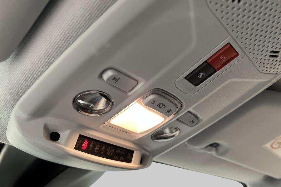 Peugeot e-208 vaihtoauto