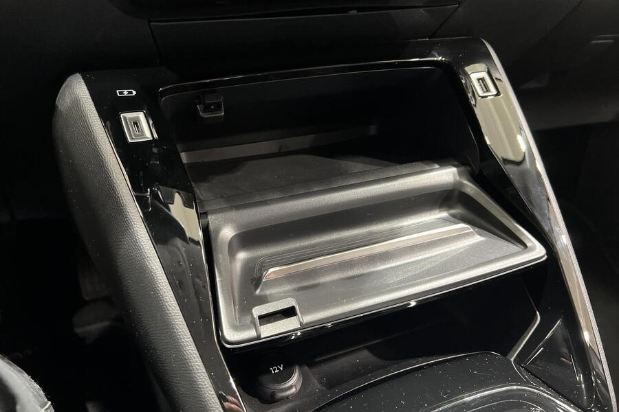 Peugeot e-208 vaihtoauto