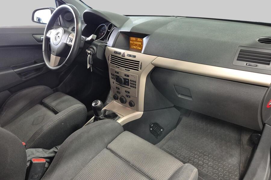 Opel Astra vaihtoauto