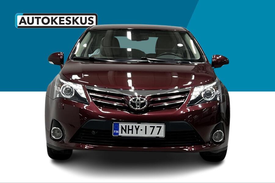 Toyota Avensis vaihtoauto