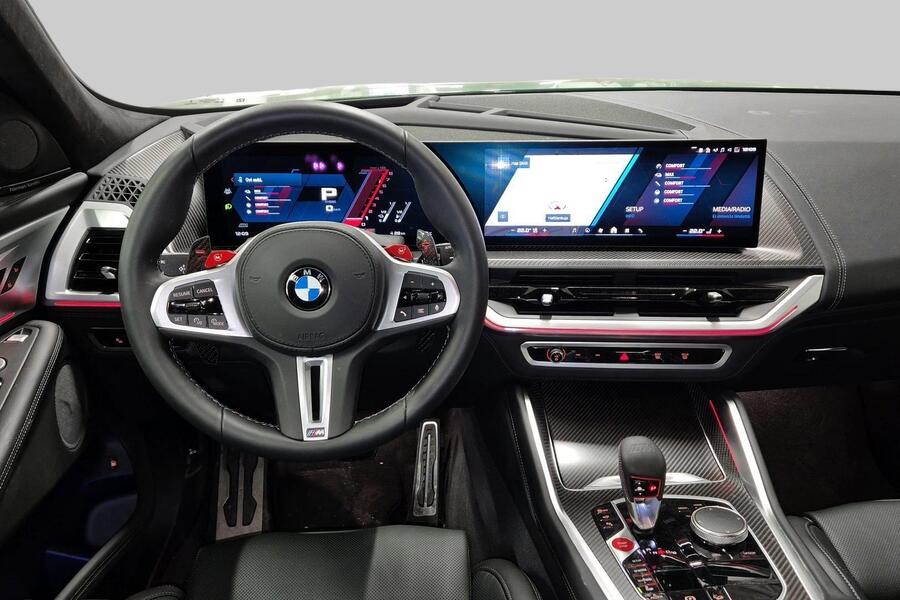 BMW XM vaihtoauto