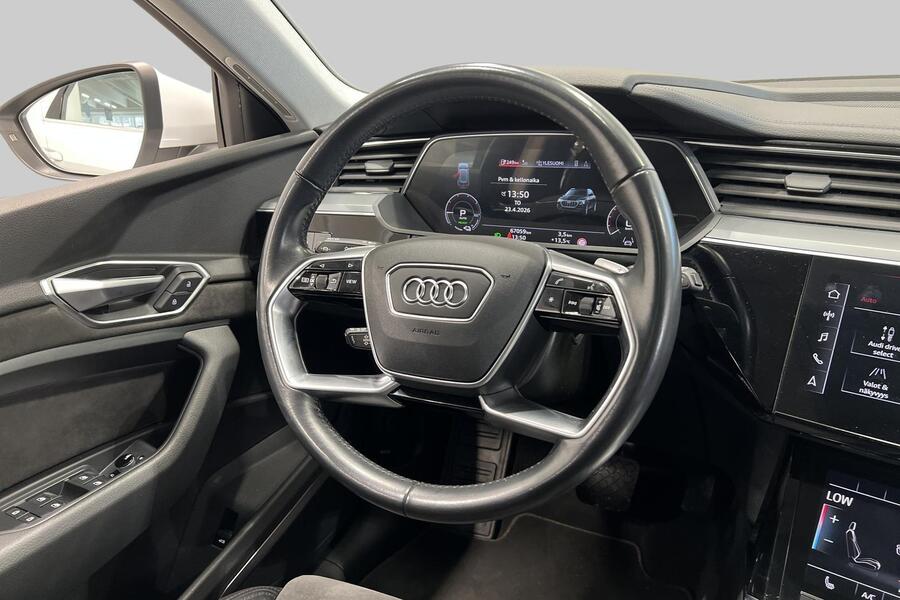 Audi e-tron vaihtoauto