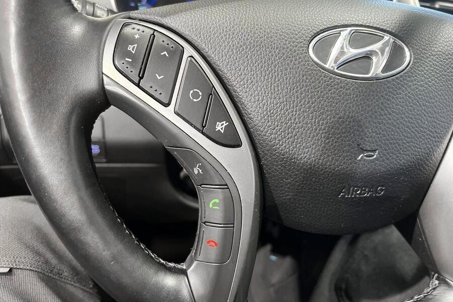 Hyundai i30 5d vaihtoauto