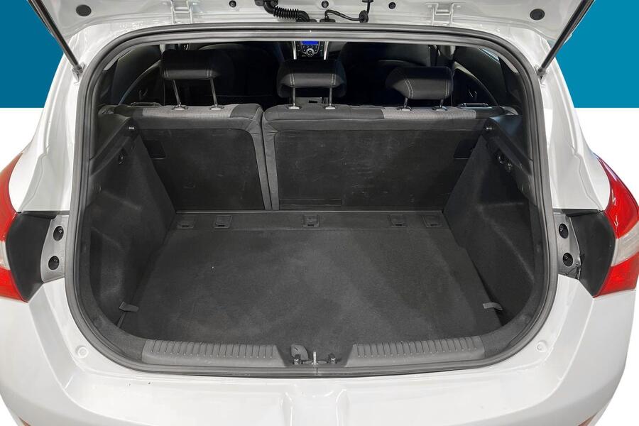 Hyundai i30 5d vaihtoauto