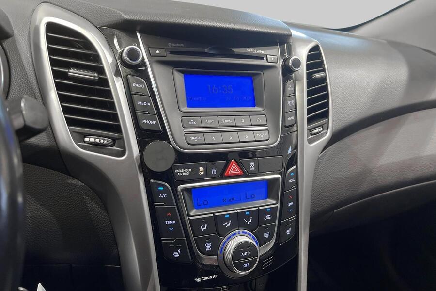 Hyundai i30 5d vaihtoauto