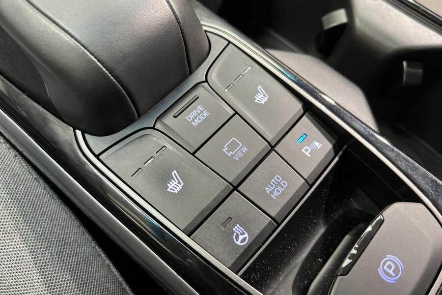 Hyundai IONIQ electric vaihtoauto