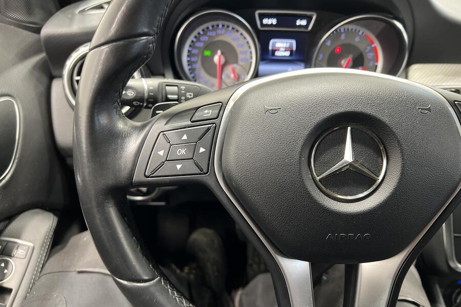 Mercedes-Benz GLA vaihtoauto