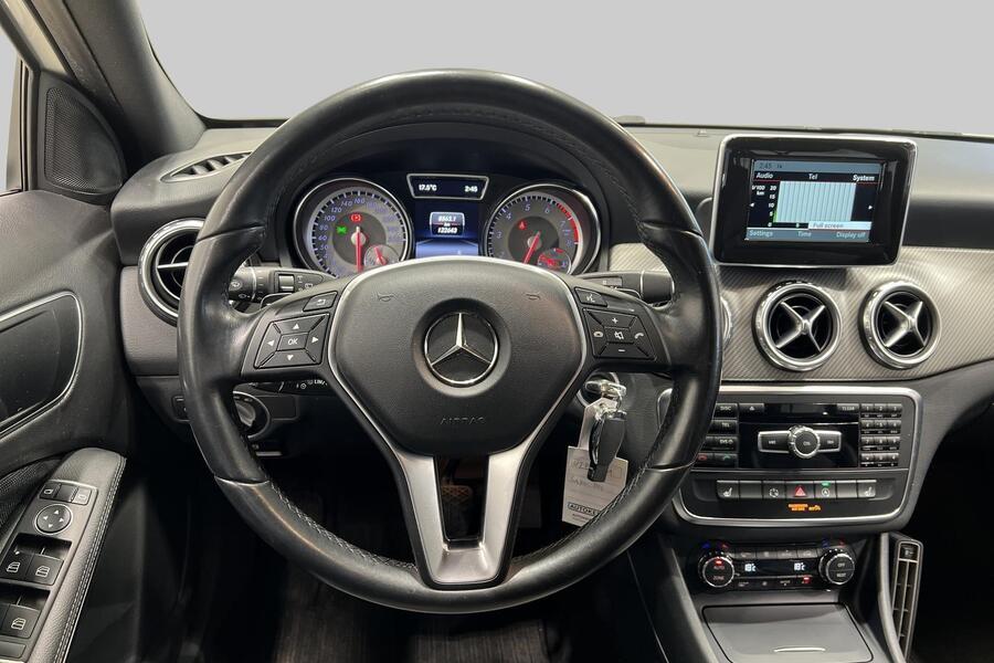 Mercedes-Benz GLA vaihtoauto