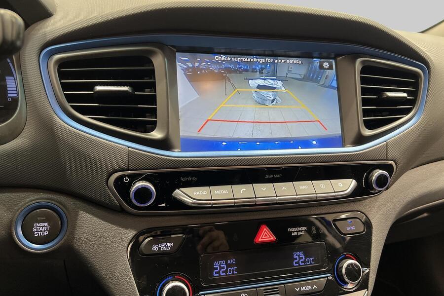 Hyundai IONIQ hybrid vaihtoauto