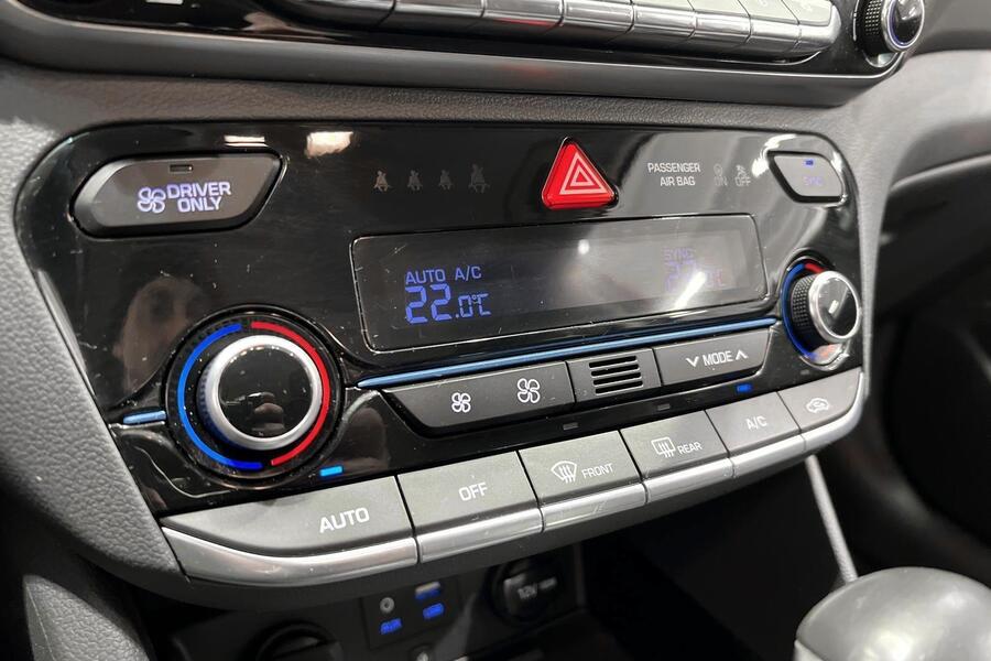 Hyundai IONIQ hybrid vaihtoauto