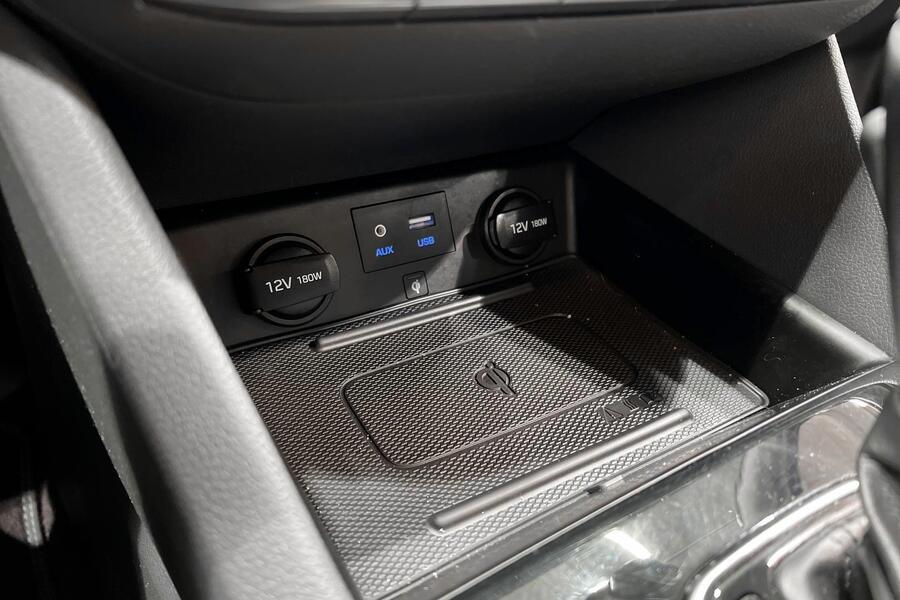 Hyundai IONIQ hybrid vaihtoauto